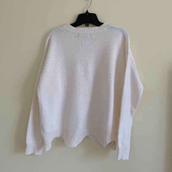 ☁️Urban Outfitters Scalloped Sweater☁️ - Picture 3 of 4